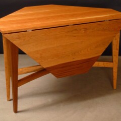 Octa Gateleg Table